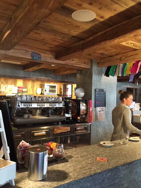 Alagna morning coffee bar