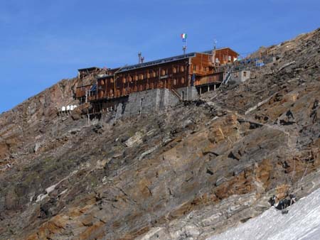 Rifugi Capanna Margherita, Punta Gnifetti