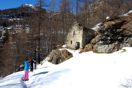 Champoluc snowshoes trails