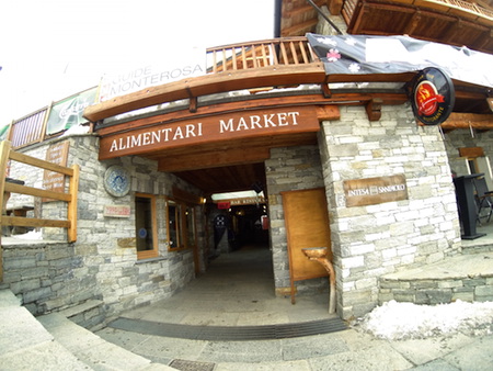  Gressoney market